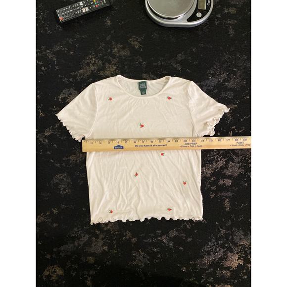 Wild Fable Women's Short Sleeve Crop Top Embroidered Rose White Size Small USED - Picture 5 of 7